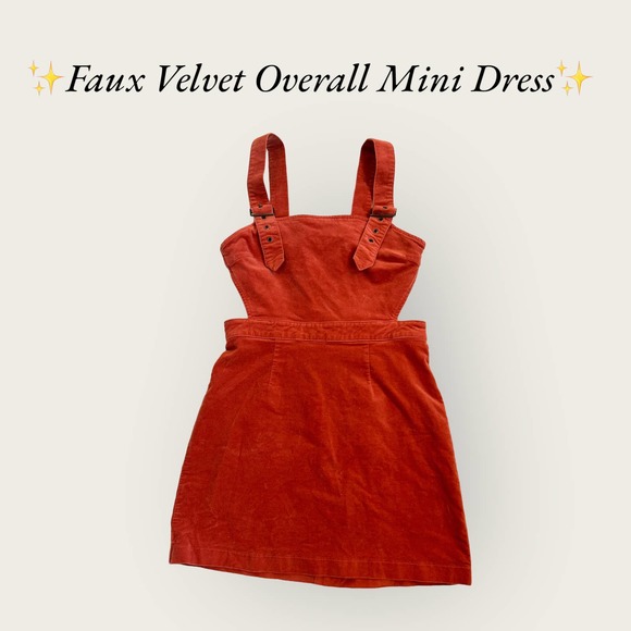 ✨Forever 21 Faux Velvet Overall Mini Dress. Size Medium✨ - Picture 3 of 9